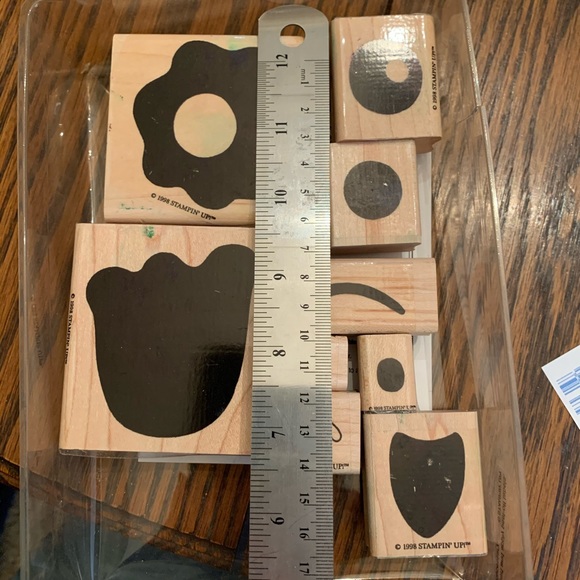 Posy and Bee rubber stamp set - Picture 2 of 4